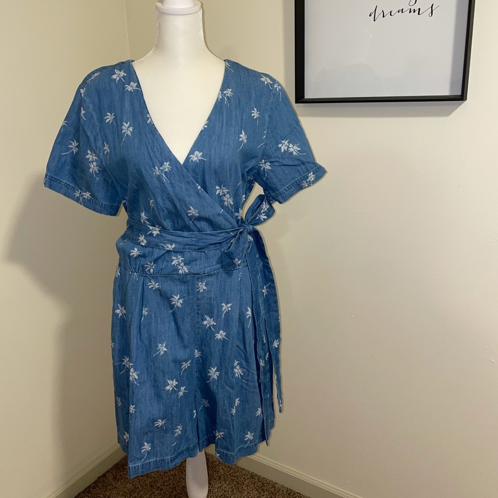 NWT Sz. 12 Tall The Gap Wrap Romper